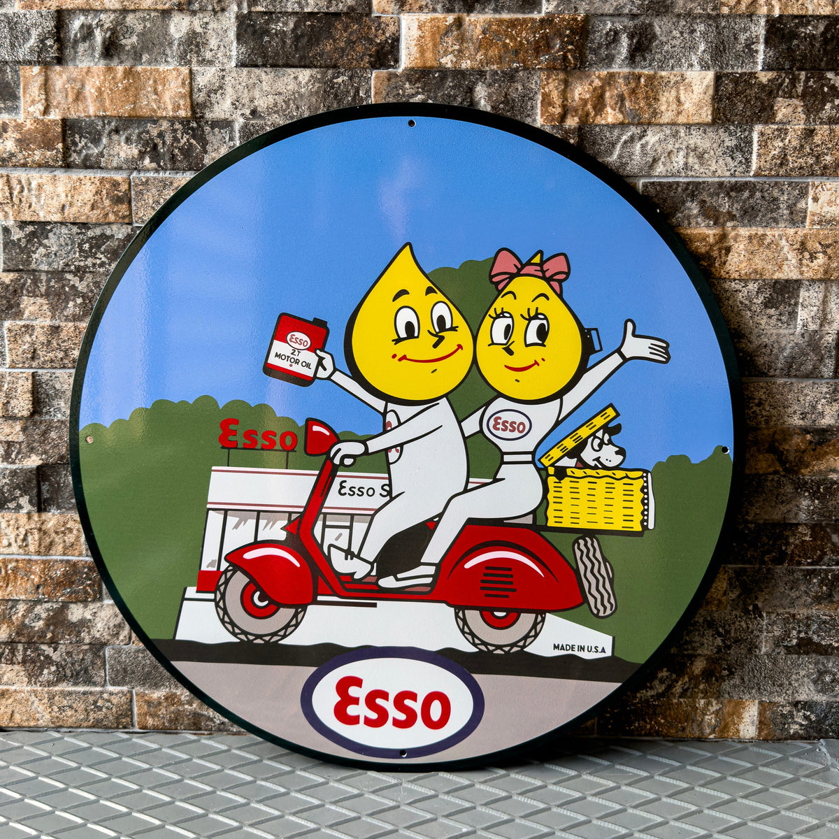 Esso Oil Drop Man and Woman Round Heavy Metal Sign – Garage & Man Cave Decor