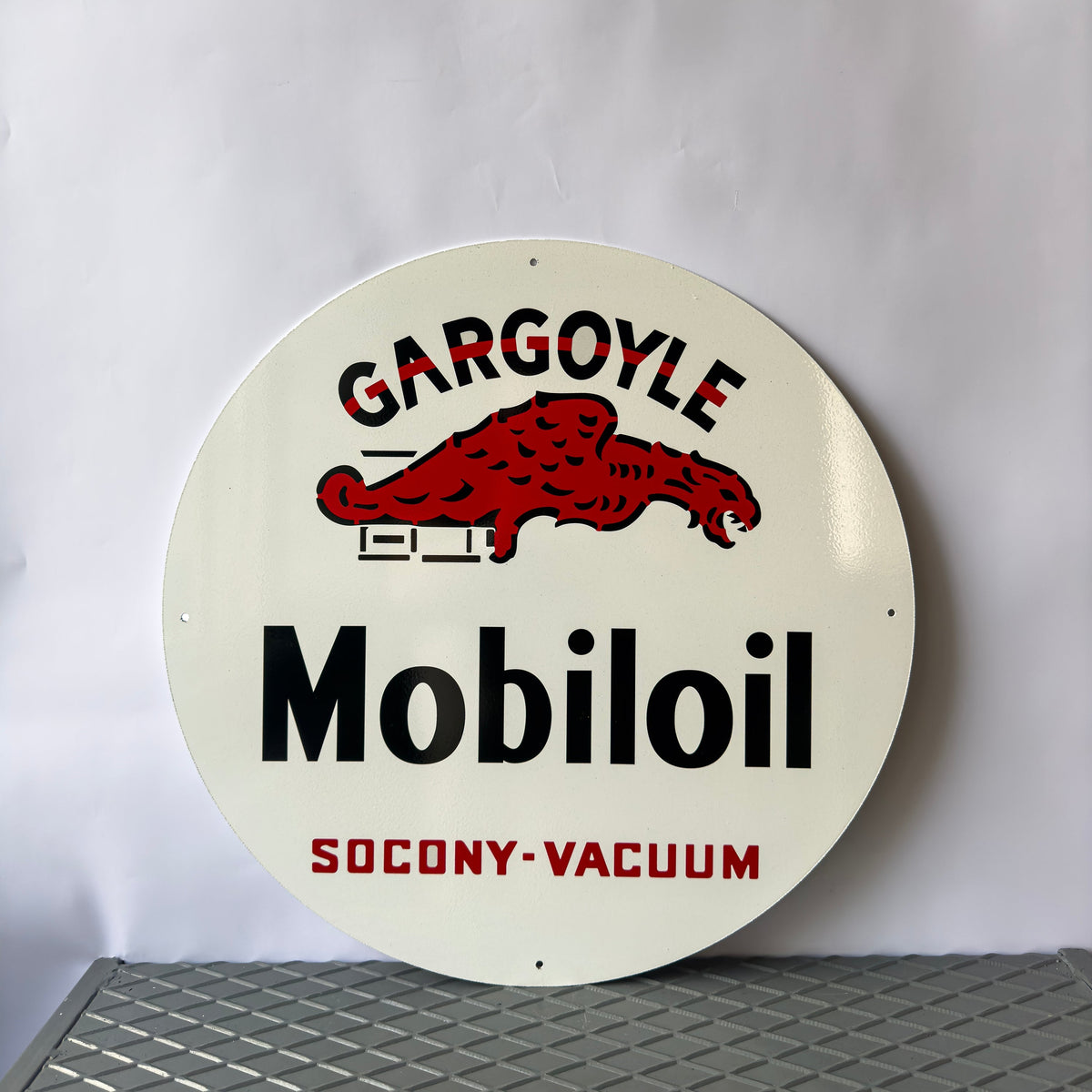 Mobiloil Round Heavy Metal Sign – Garage & Man Cave Decor