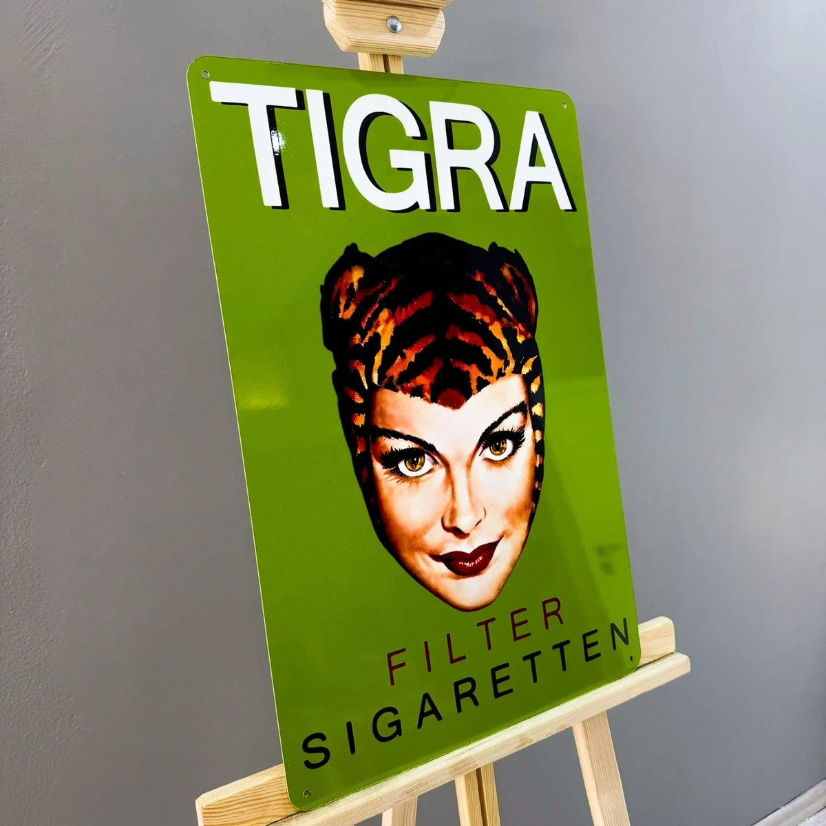 Tigra Filter Zigaretten - Cigarette Advertising Heavy Metal Sign – Garage & Man Cave Decor